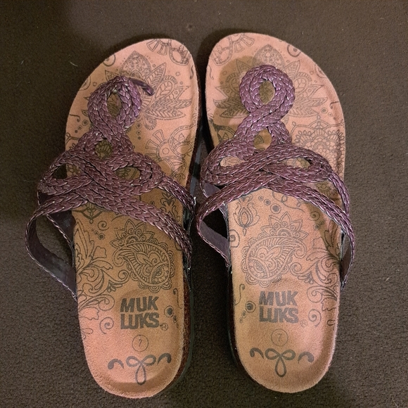 Muk Luks Women's Sandals - Picture 8 of 11
